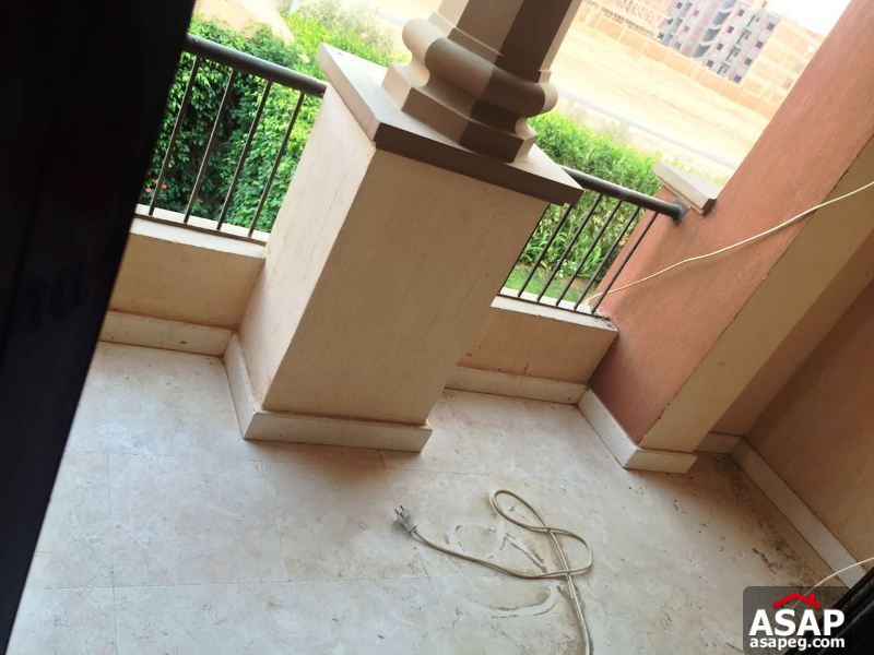 Villa with Big Garden for Rent in New Cairo