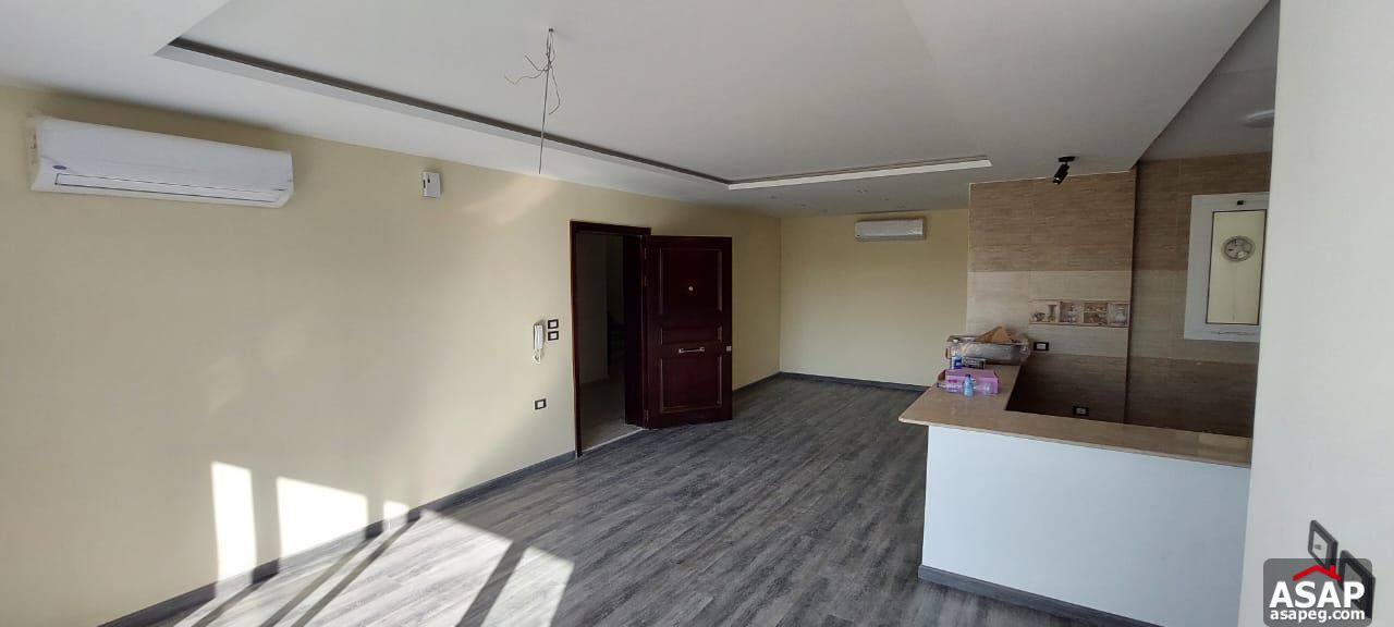 Semi Furnished Apartment for Rent in Hyde Park