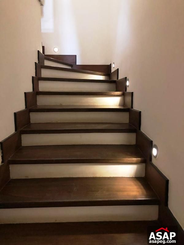 Luxury Villa for Rent in Swan Lake Luxury Villa for Rent in Swan Lake