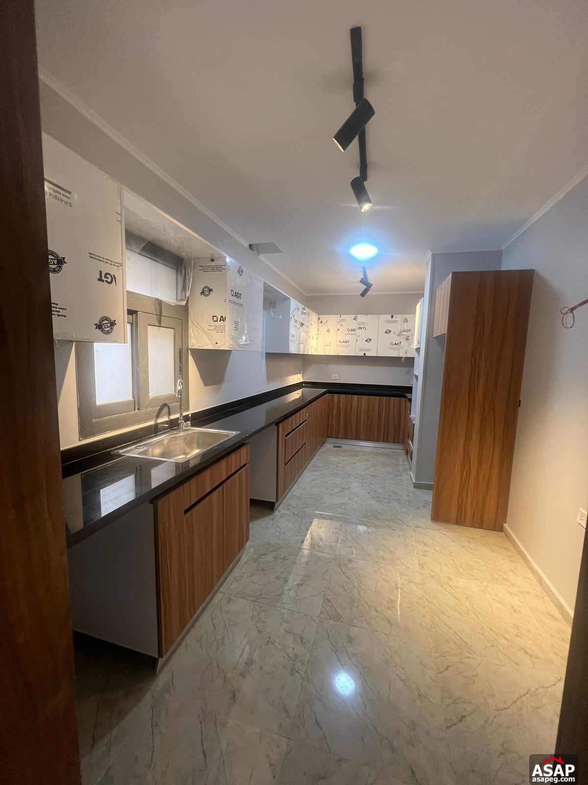 Rent Apartment in Eastown Compound