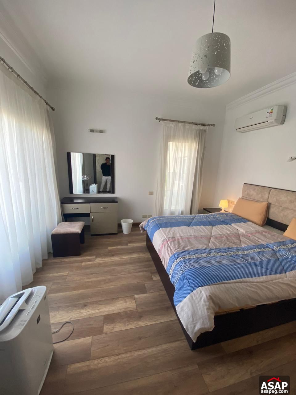 Furnished Studio for Rent in The Village