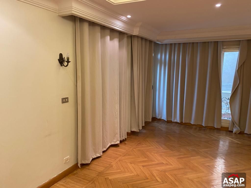 Stand Alone with Swimming Pool for Sale in Mirage Compound