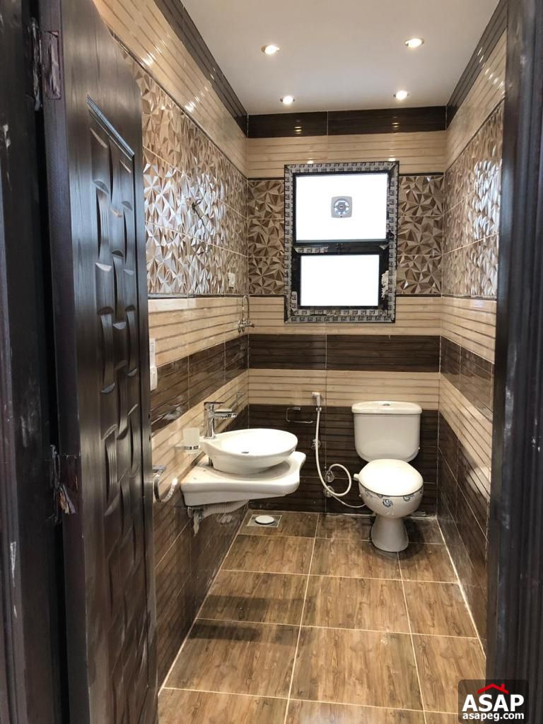 Semi Furnished Apartment for Rent in Eastown