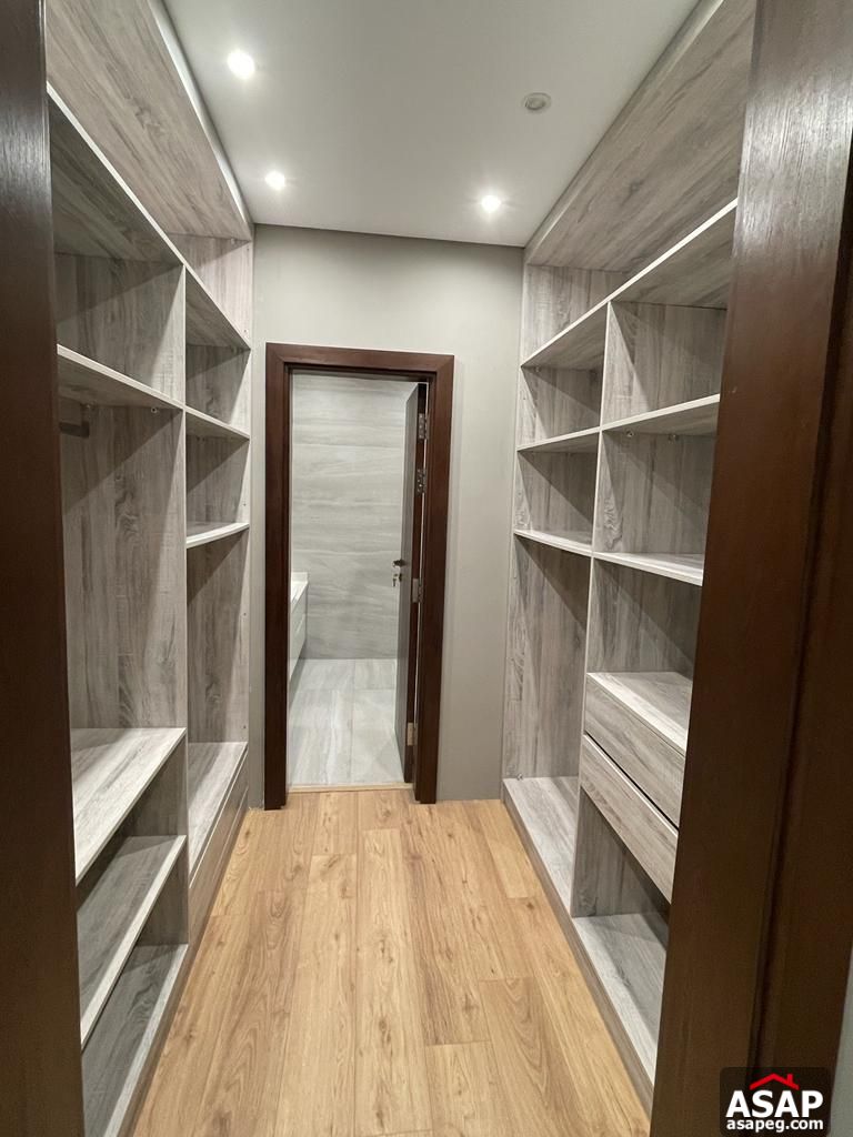 Furnished Apartment for Rent in Eastown Furnished Apartment for Rent in Eastown