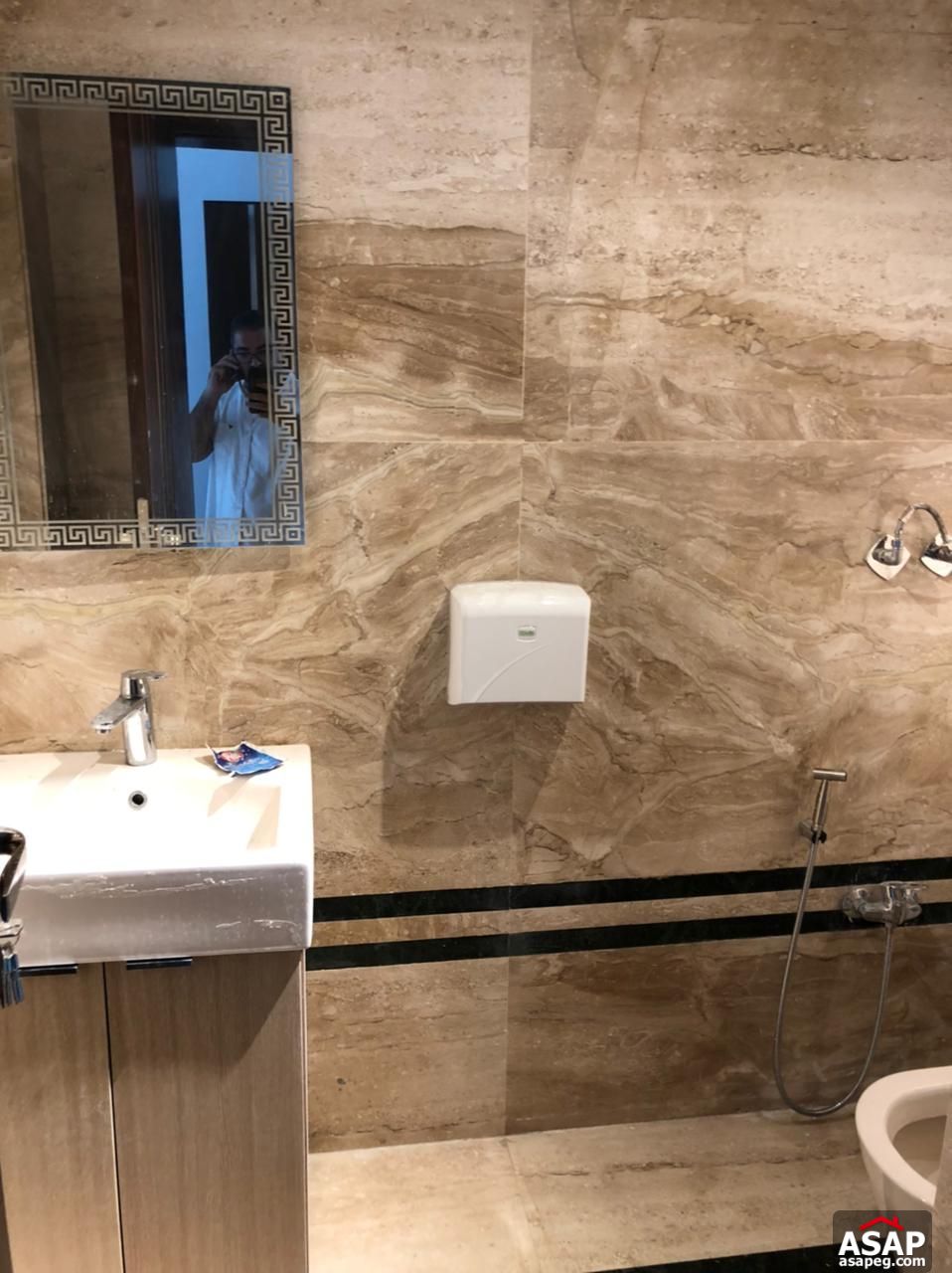 Triplex for Rent in Eastown Sodic Triplex for Rent in Eastown Sodic