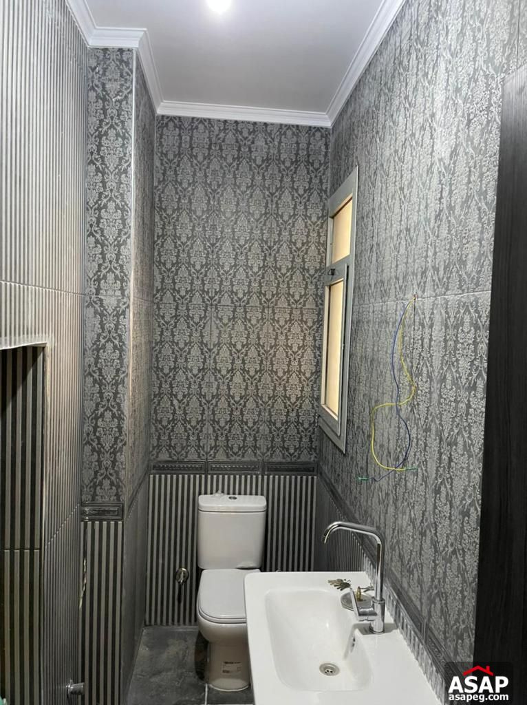 Duplex with Garden for Sale in Village Avenue Duplex with Garden for Sale in Village Avenue