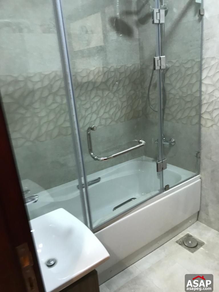 Duplex with Garden for Rent in Eastown Sodic