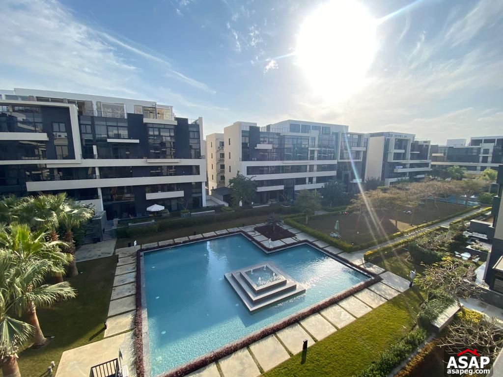 Apartment with Lake View for Rent in the WaterWay