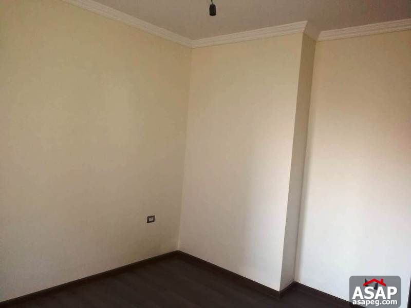 Apartment with Garden for Rent in Village Gate Apartment with Garden for Rent in Village Gate