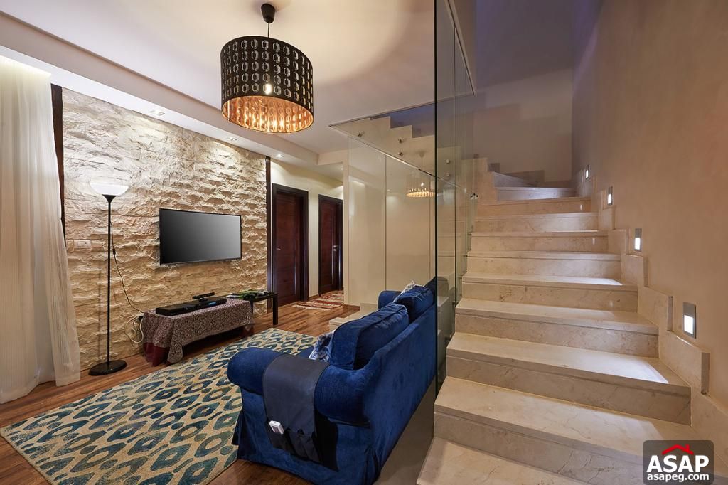 Triplex for Rent in Eastown Sodic