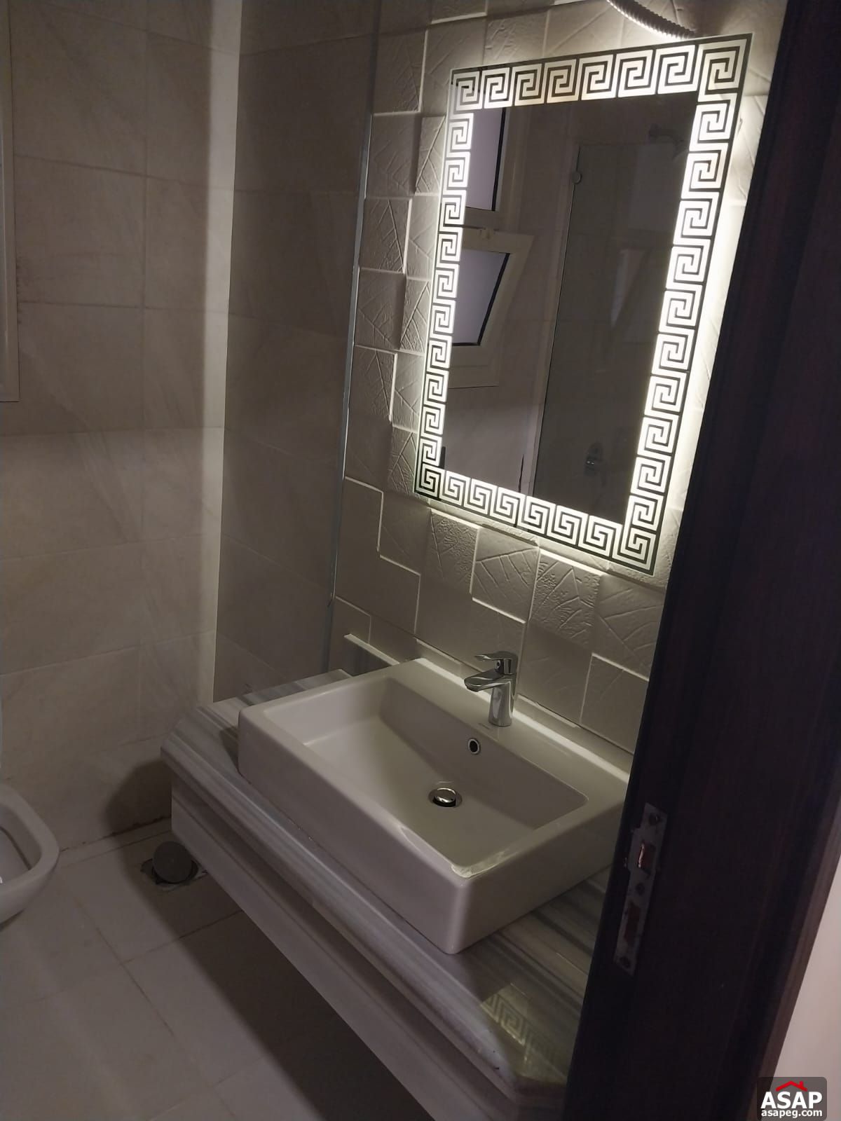 Furnished Apartment for Rent in 90 Avenue