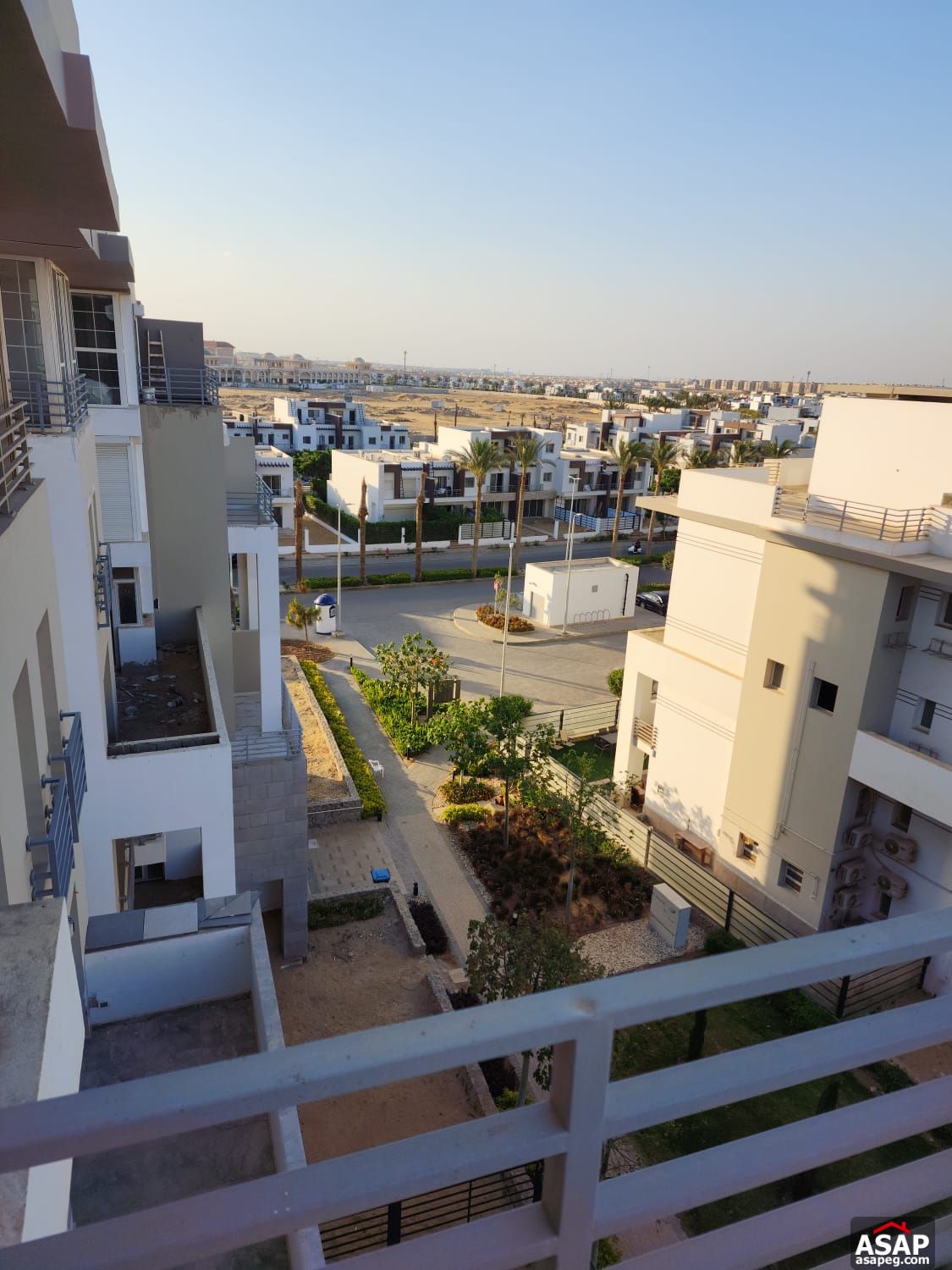 Apartment for Sale in Hyde Park Compound Apartment for Sale in Hyde Park Compound