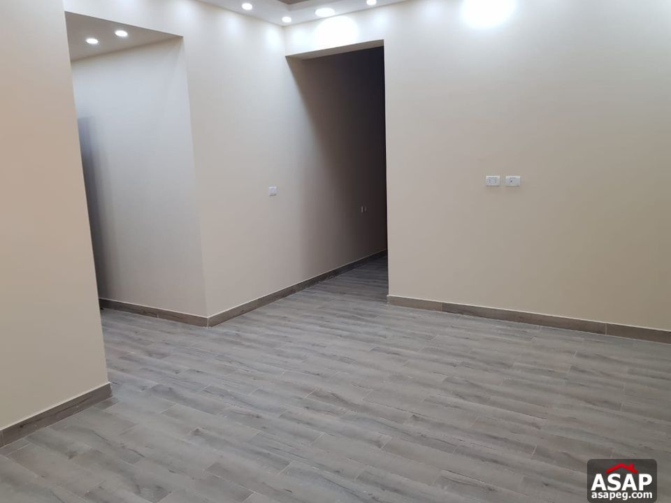 Town House for Rent in Les Rois Compound Town House for Rent in Les Rois Compound