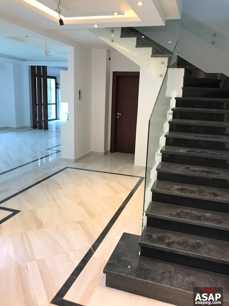 Duplex with Garden for Rent in Eastown Sodic