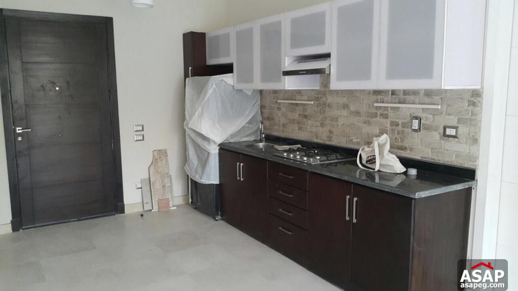 Studio with Garden for Sale in Village Gate Studio with Garden for Sale in Village Gate