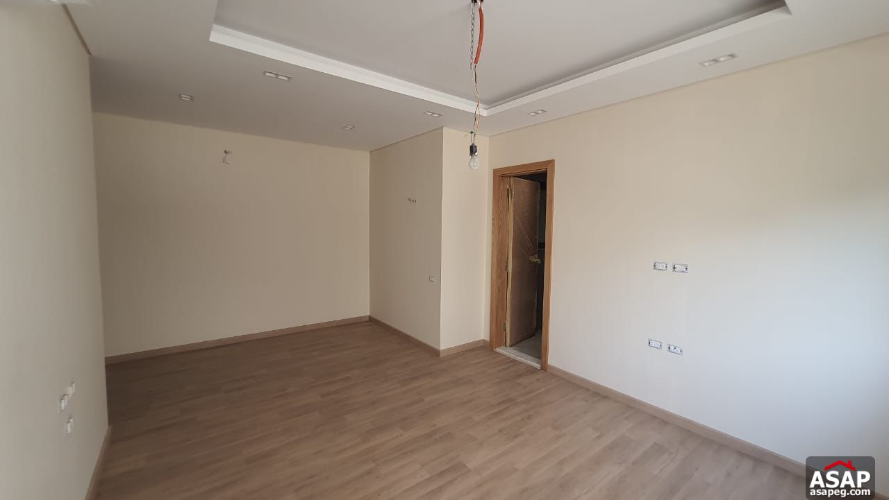 Apartment with Lake View in Lake View Residence Apartment with Lake View in Lake View Residence