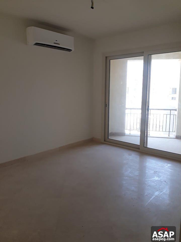 Duplex with Garden for Rent in Uptown Cairo