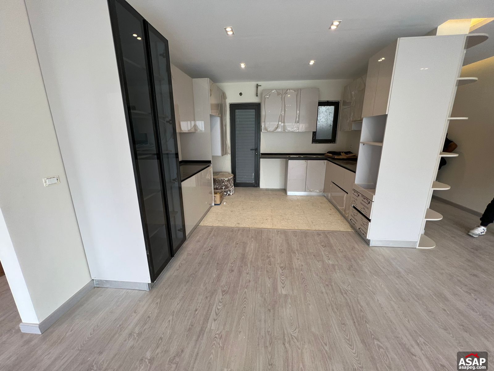 Flat for Rent in Lake View Residence Flat for Rent in Lake View Residence