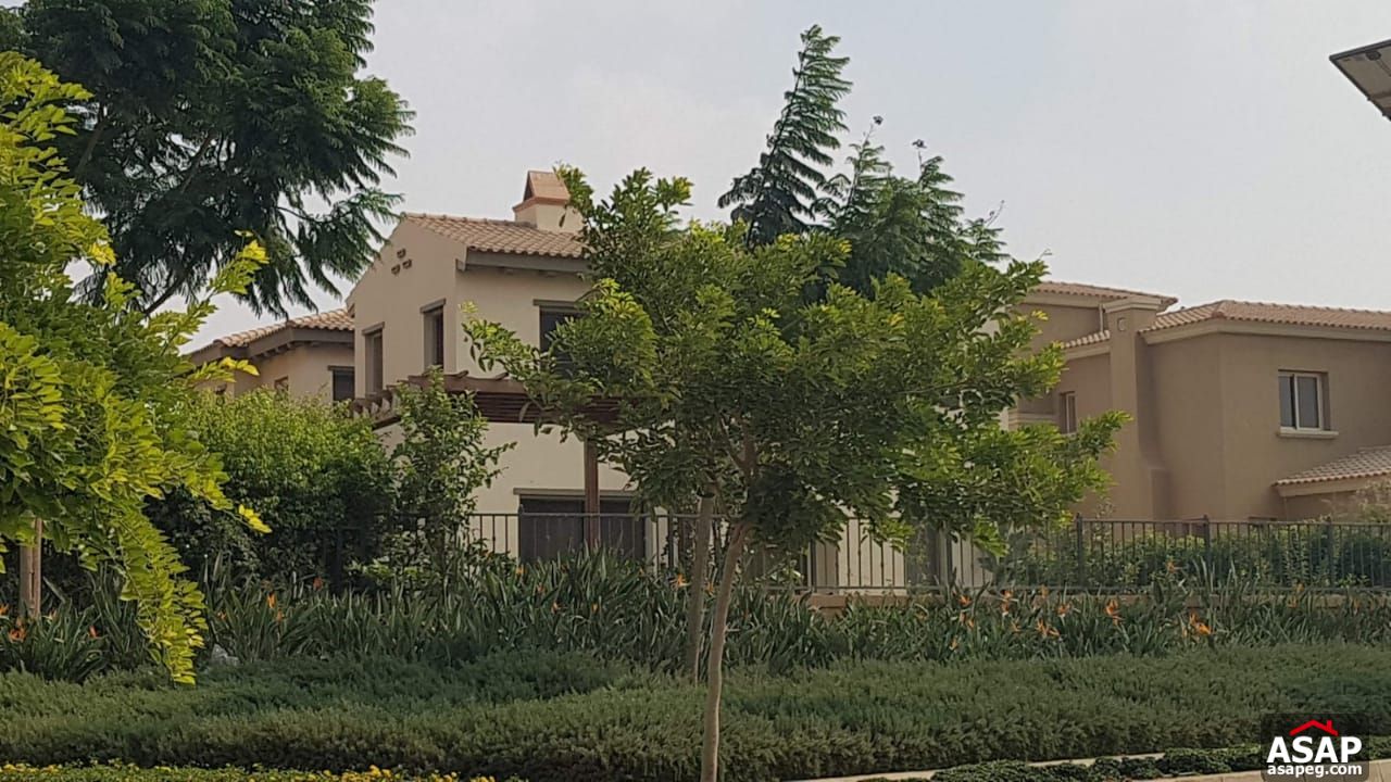 Semi Furnished and Air-conditioned Stand Alone Villa with Garden for Rent in Mivida Semi Furnished and Air-conditioned Stand Alone Villa with Garden for Rent in Mivida