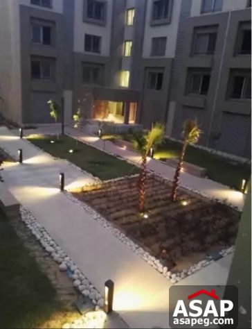 Duplex with Garden for Sale in Village Avenue Compound Duplex with Garden for Sale in Village Avenue Compound