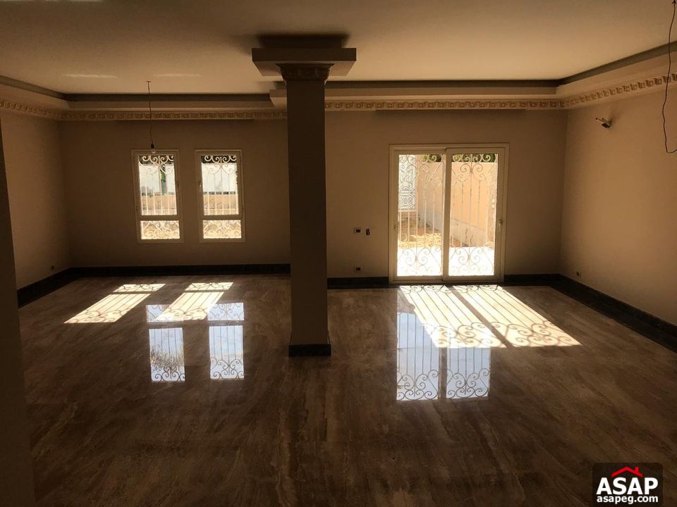 Twin House for Rent in Greens Compound Twin House for Rent in Greens Compound