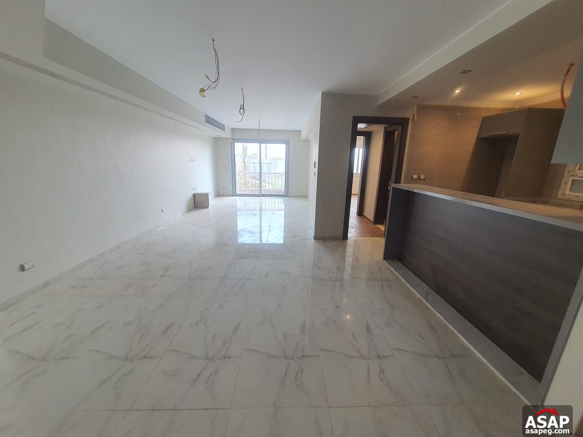 Semi Furnished Studio for Rent in Hyde Park Semi Furnished Studio for Rent in Hyde Park