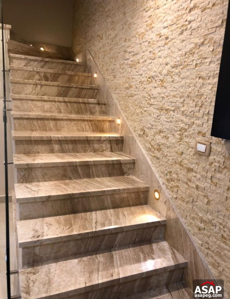 Duplex with Garden for Rent in Eastown