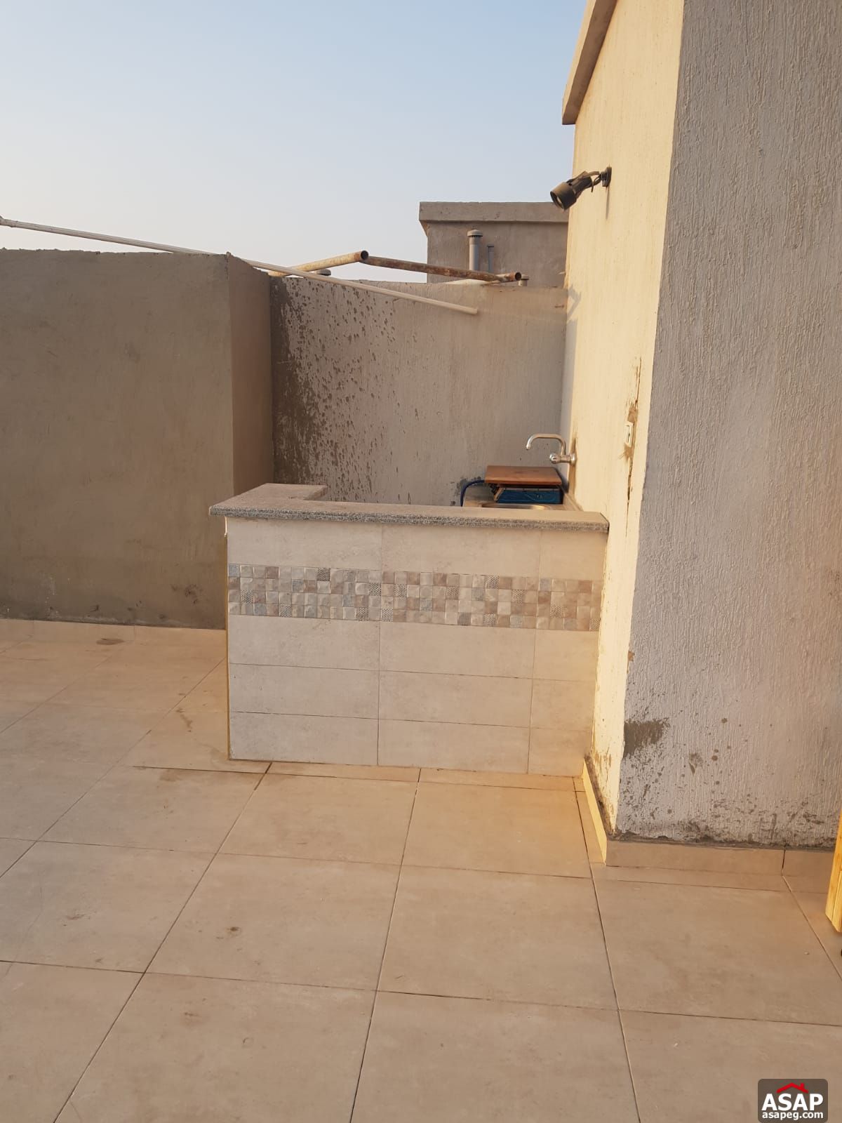 Penthouse with Swimming Pool for Sale in Galleria Moon Valley Penthouse with Swimming Pool for Sale in Galleria Moon Valley