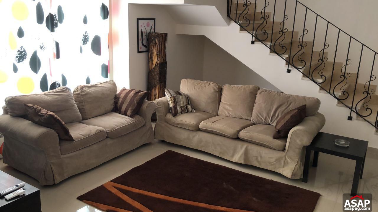 Penthouse for Sale in the Village Palm Hills Penthouse for Sale in the Village Palm Hills