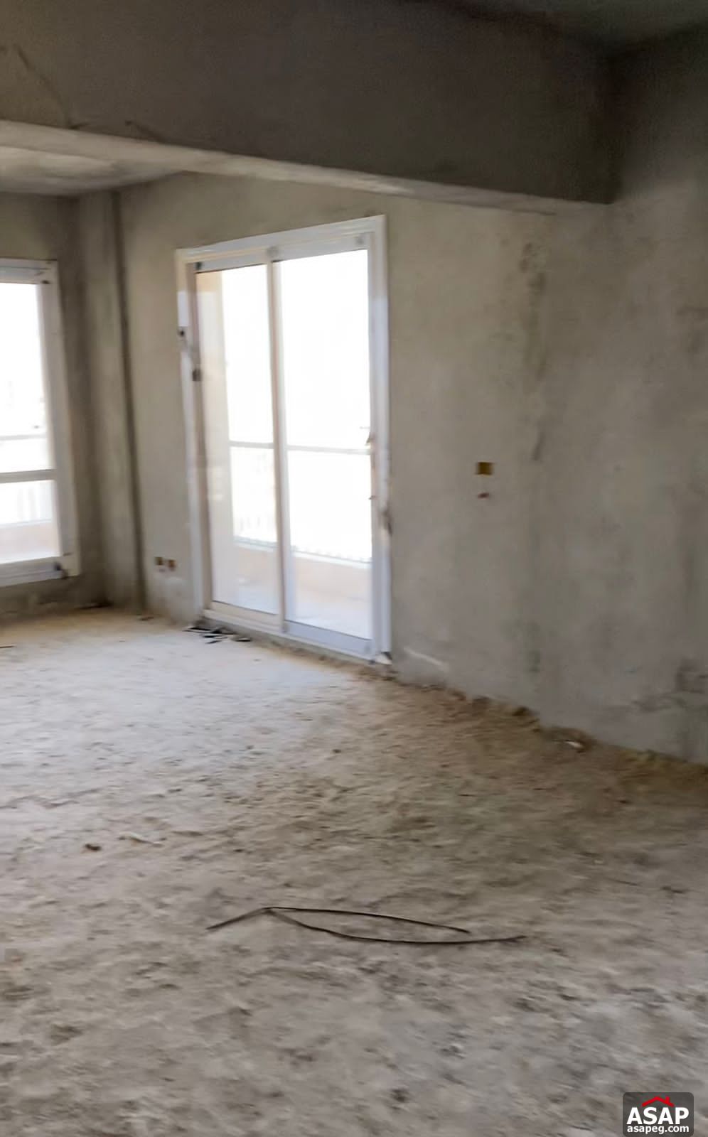 Penthouse for Sale in Taj City Compound Penthouse for Sale in Taj City Compound