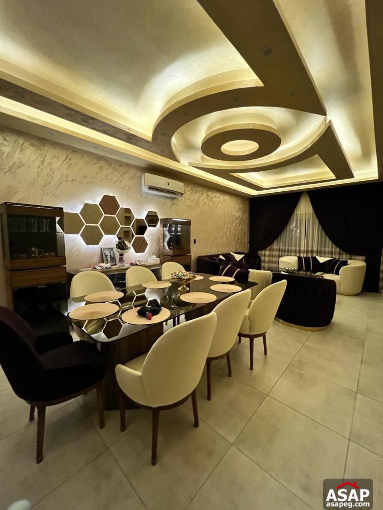 Penthouse with Roof for Sale in Galleria Moon Valley Penthouse with Roof for Sale in Galleria Moon Valley