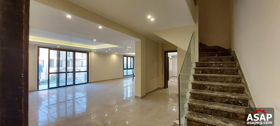 Triplex for Rent in Eastown Compound Triplex for Rent in Eastown Compound