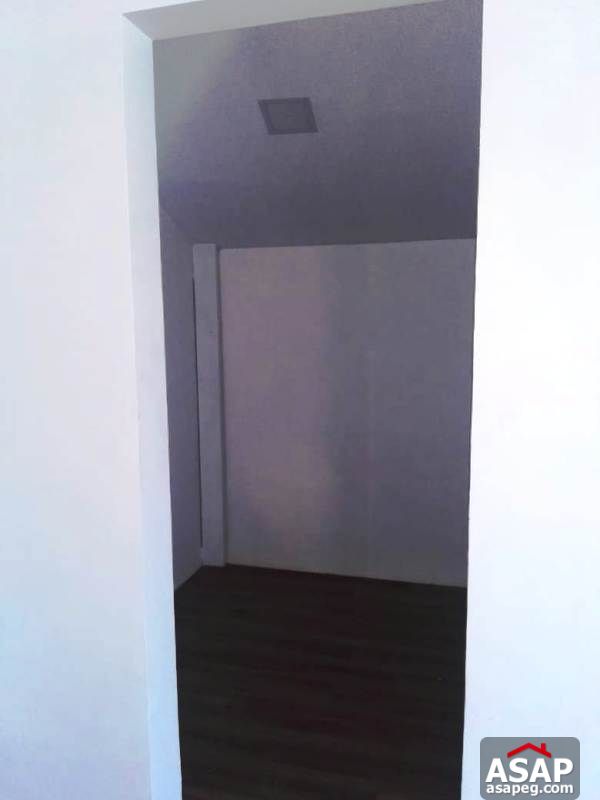 Apartment for Rent in West Golf Apartment for Rent in West Golf