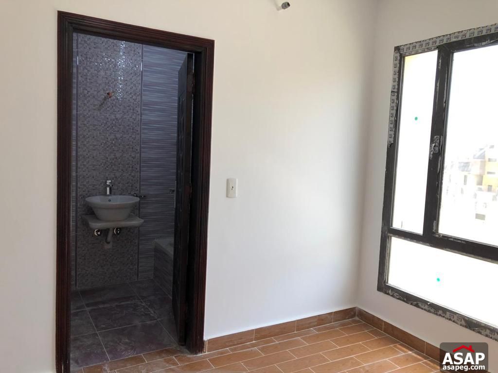 Semi Furnished Apartment for Rent in Eastown