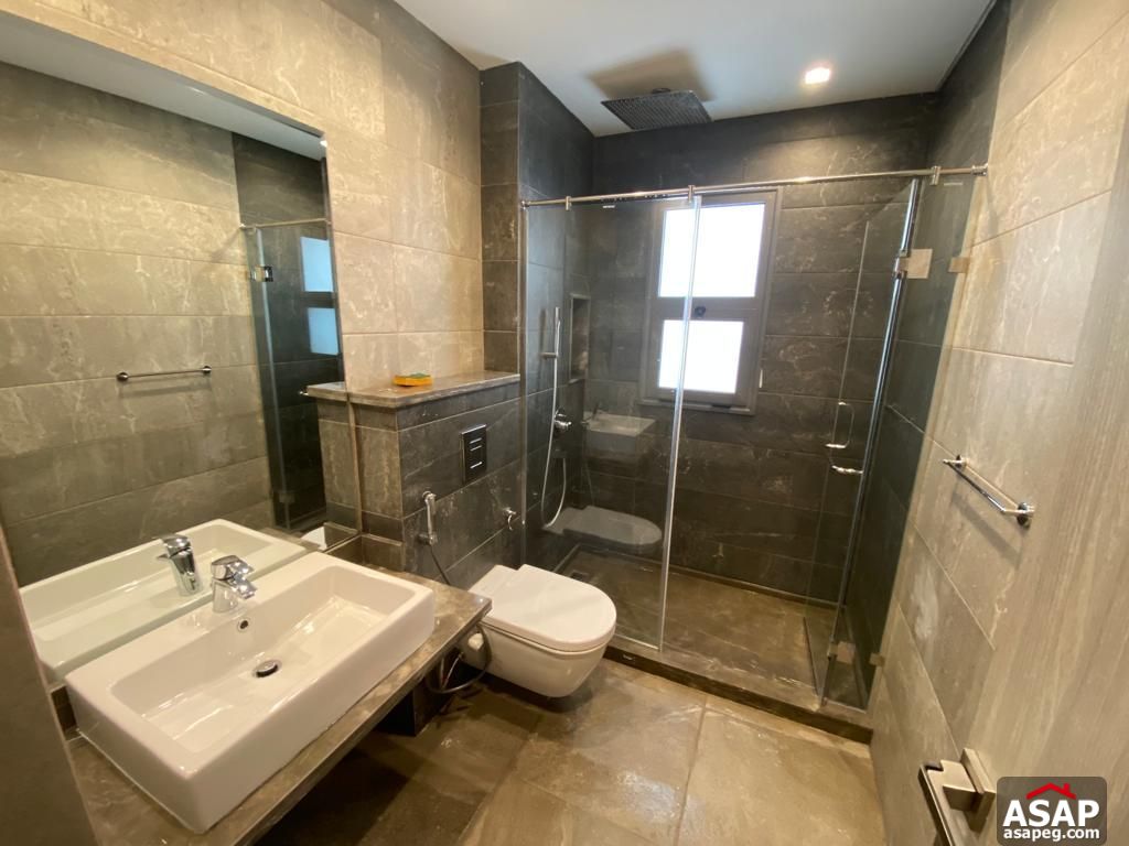 Furnished Apartment for Rent in Eastown Furnished Apartment for Rent in Eastown