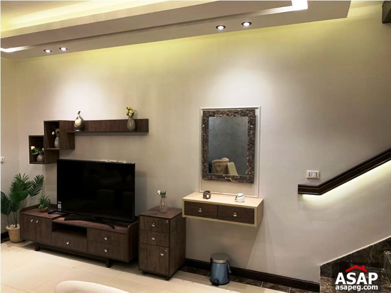 Duplex with Pool View for rent in Porto Duplex with Pool View for rent in Porto