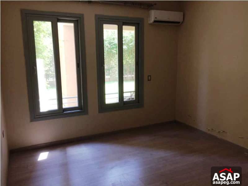 Apartment with Garden in Village Gate for Rent Apartment with Garden in Village Gate for Rent