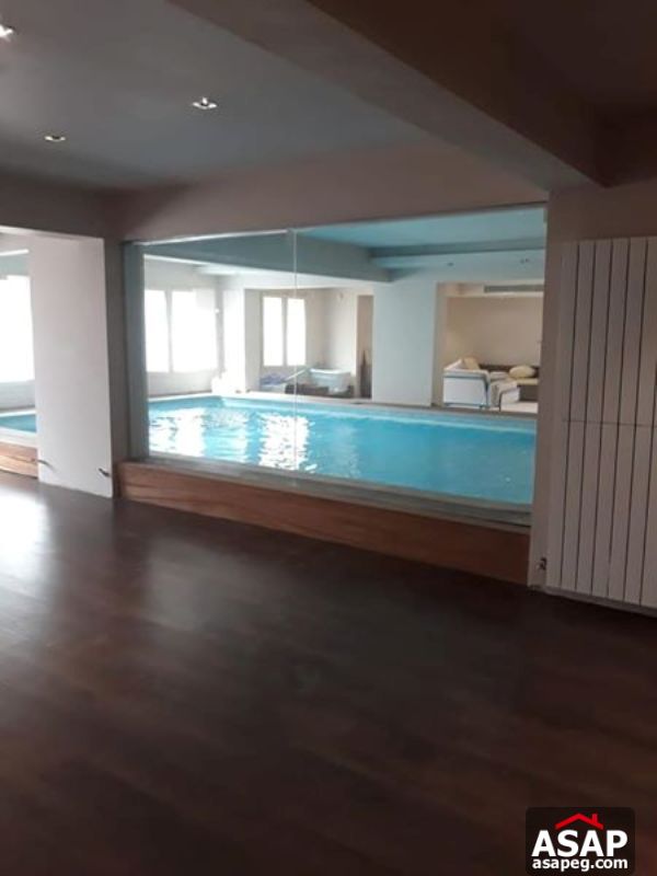 Villa with Swimming Pool in West Golf Villa with Swimming Pool in West Golf