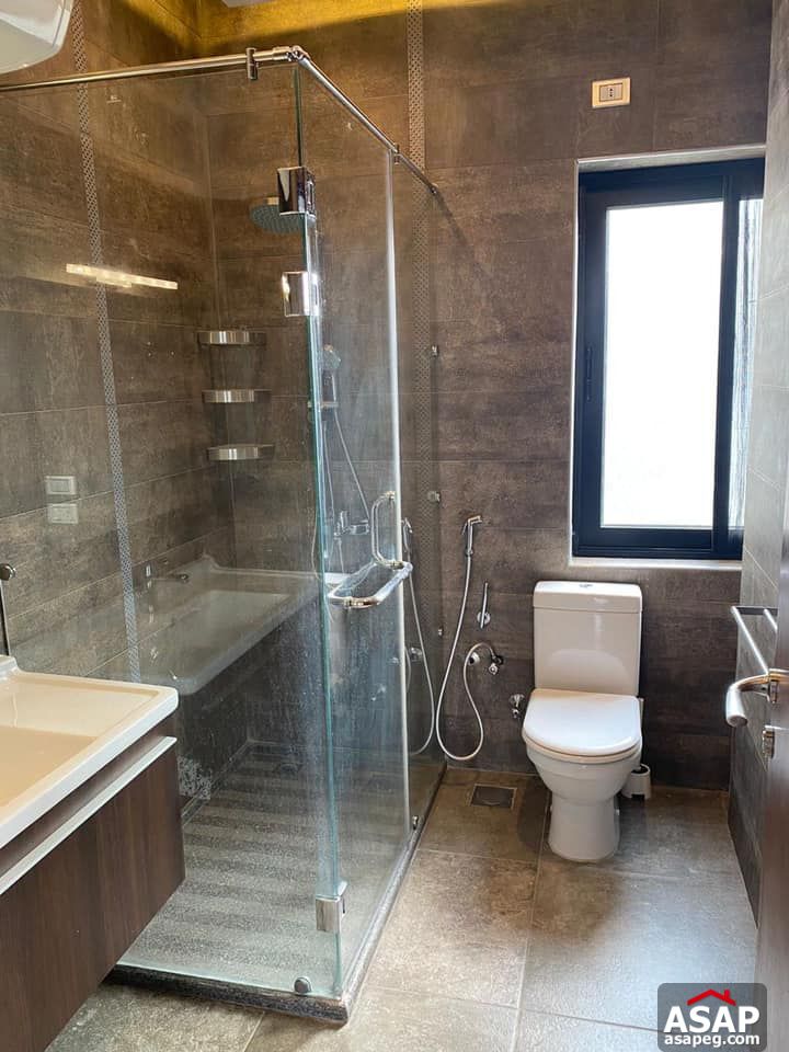 Nice Apartment with Garden View for Rent in the WaterWay Nice Apartment with Garden View for Rent in the WaterWay