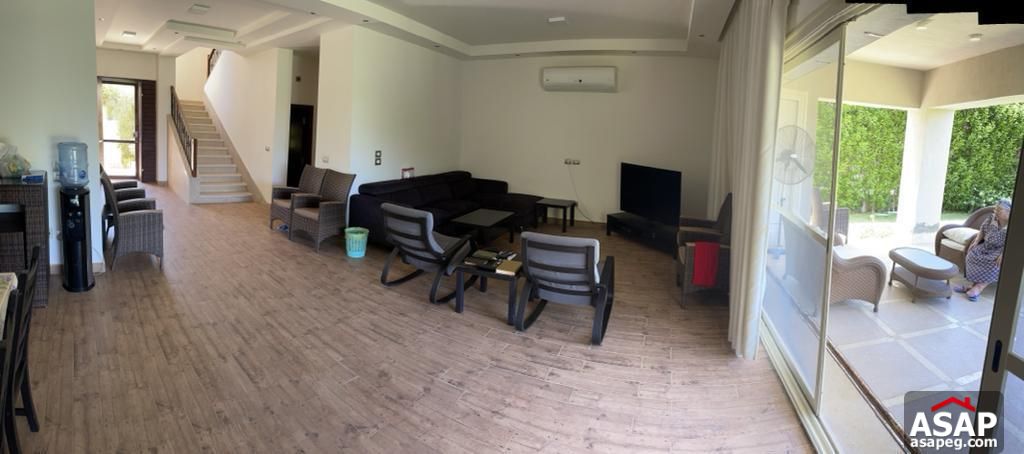 Finished Villa with Lake View for Sale in Hacienda Bay Finished Villa with Lake View for Sale in Hacienda Bay