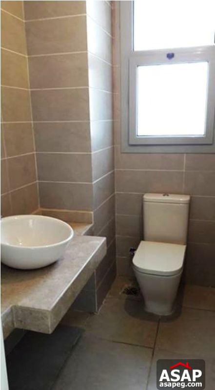 Studio with Private Garden in Village Gate Studio with Private Garden in Village Gate