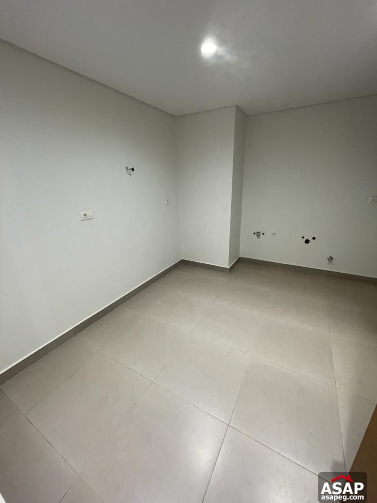 Apartment with Lake View for Rent in Mivida Compound