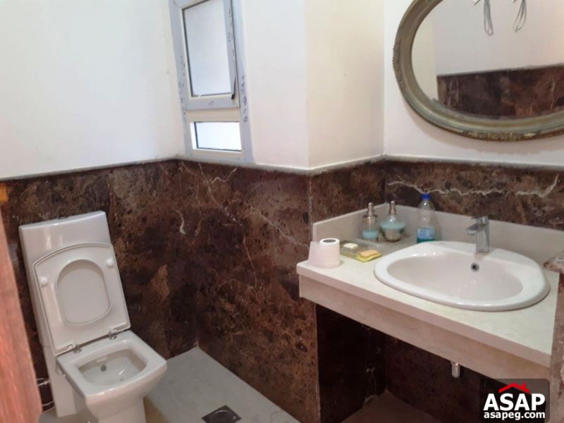 Villa for Rent in Sheikh Zayed Villa for Rent in Sheikh Zayed