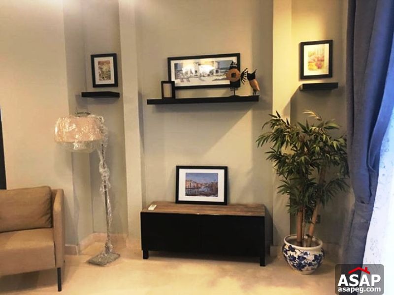 Studio with Garden for Rent in Village Gate Studio with Garden for Rent in Village Gate