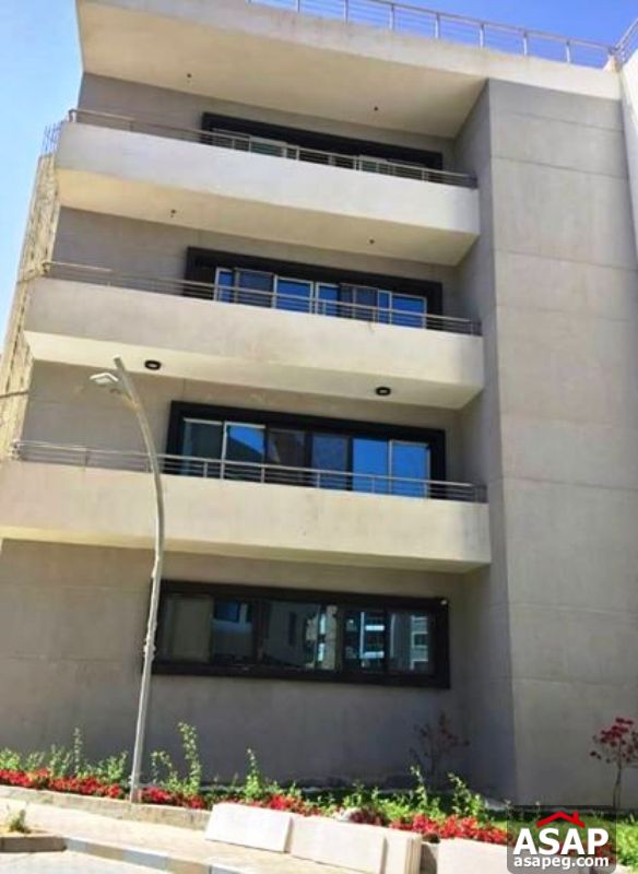 Apartment for Sale in La Mirada - New Cairo Apartment for Sale in La Mirada - New Cairo