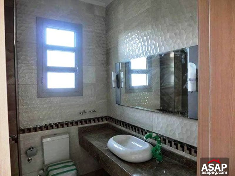 Villa with Garden for Rent in Allegria Villa with Garden for Rent in Allegria