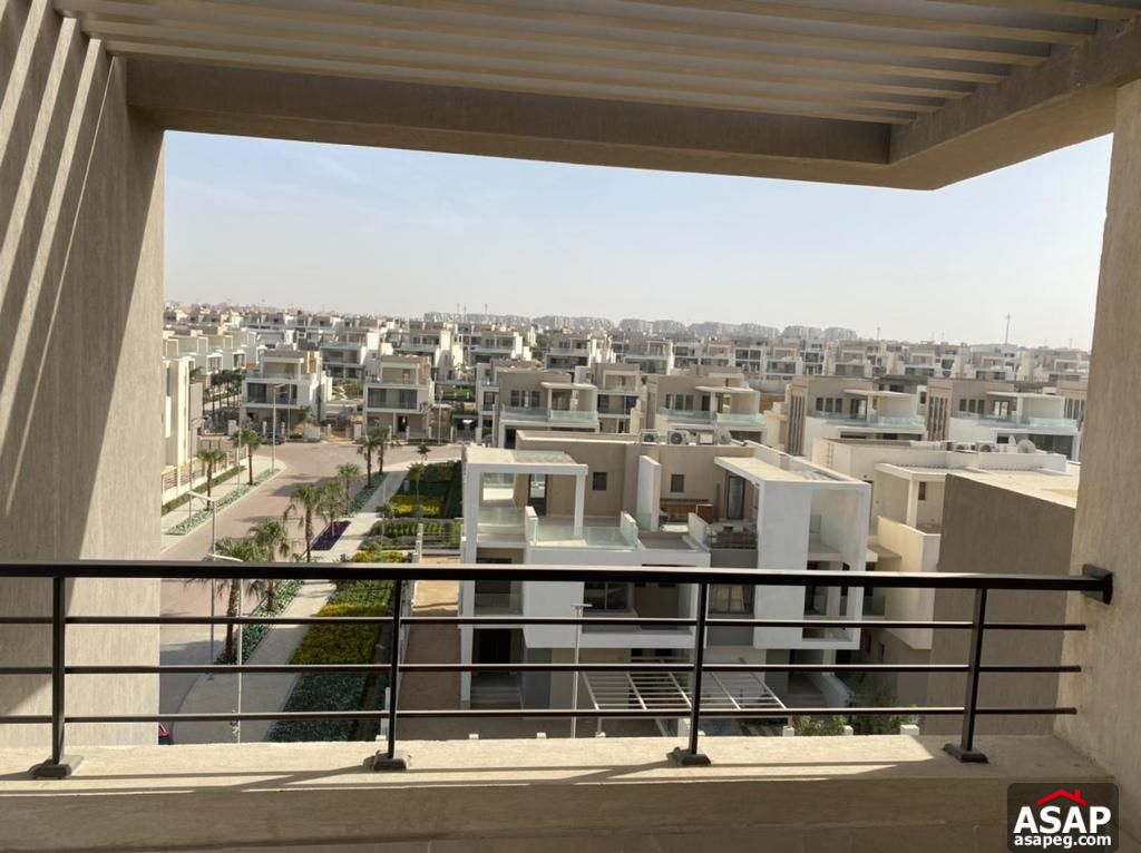 Penthouse for Sale in Fifth Square Compound Penthouse for Sale in Fifth Square Compound