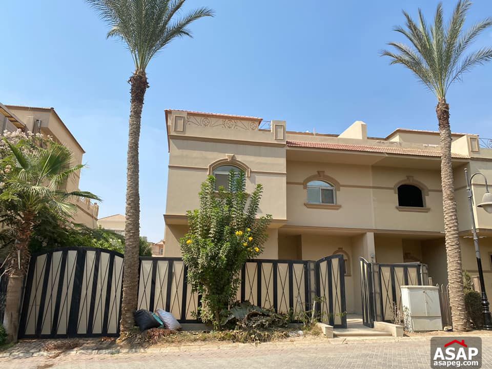 Twin House for Rent in Moon Valley 1