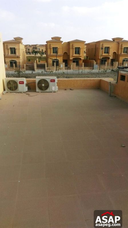 Town House for Rent in Allegria