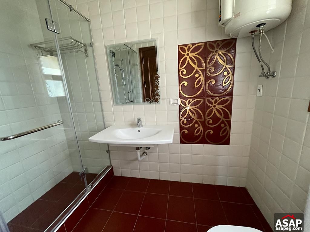 Stand Alone with Swimming Pool for Rent in Katameya Heights